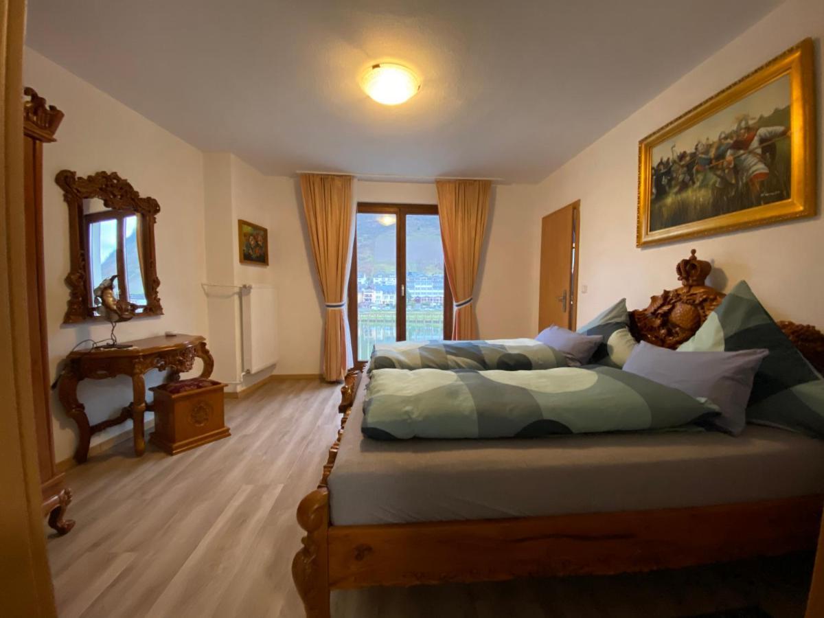 Holiday Apartment Mit Moselblick Im Moselhaus Cochem Exterior foto
